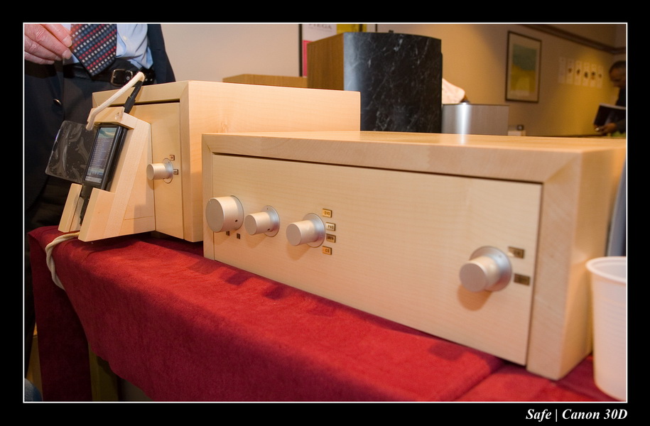 2006 - 10 - Salon hifi sofitel - 132